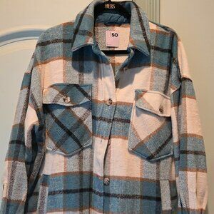 Cozy Plaid Overshirt Shacket by SO - Trendy and Warm!